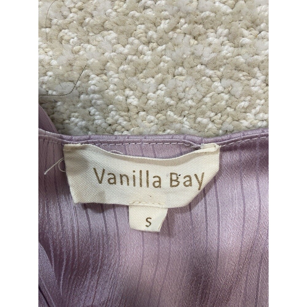 Vanilla Bay maternity long lilac V-neck pleated dress, size S - Picture 8 of 9